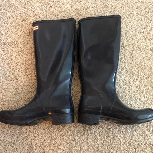 Shiny navy tall Hunter Boots - Picture 3 of 9